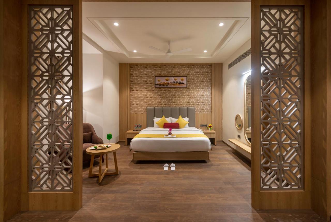 Lords Inn Somnāth Buitenkant foto